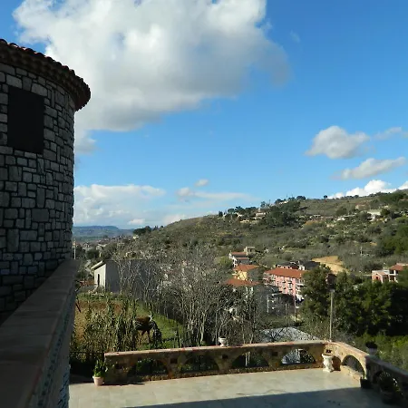Castello 3*